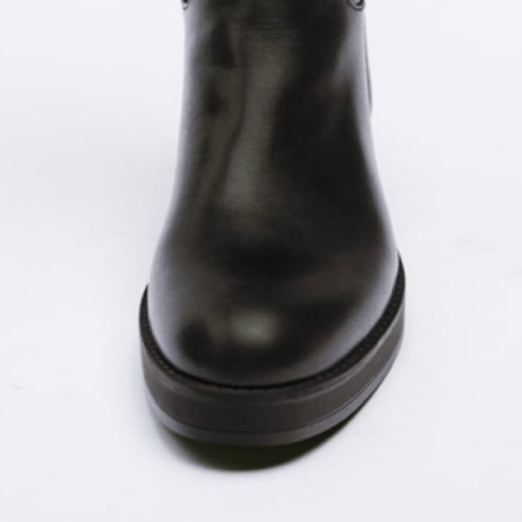 Zara women’s black long riding boots - Picture 6 of 9